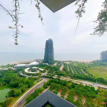 Monic Staycation #Regaliapark & Starviewbay Forest City Gelang Patah Exterior photo