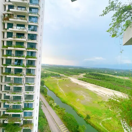 Monic Staycation #Regaliapark & Starviewbay Forest City Gelang Patah Exterior photo